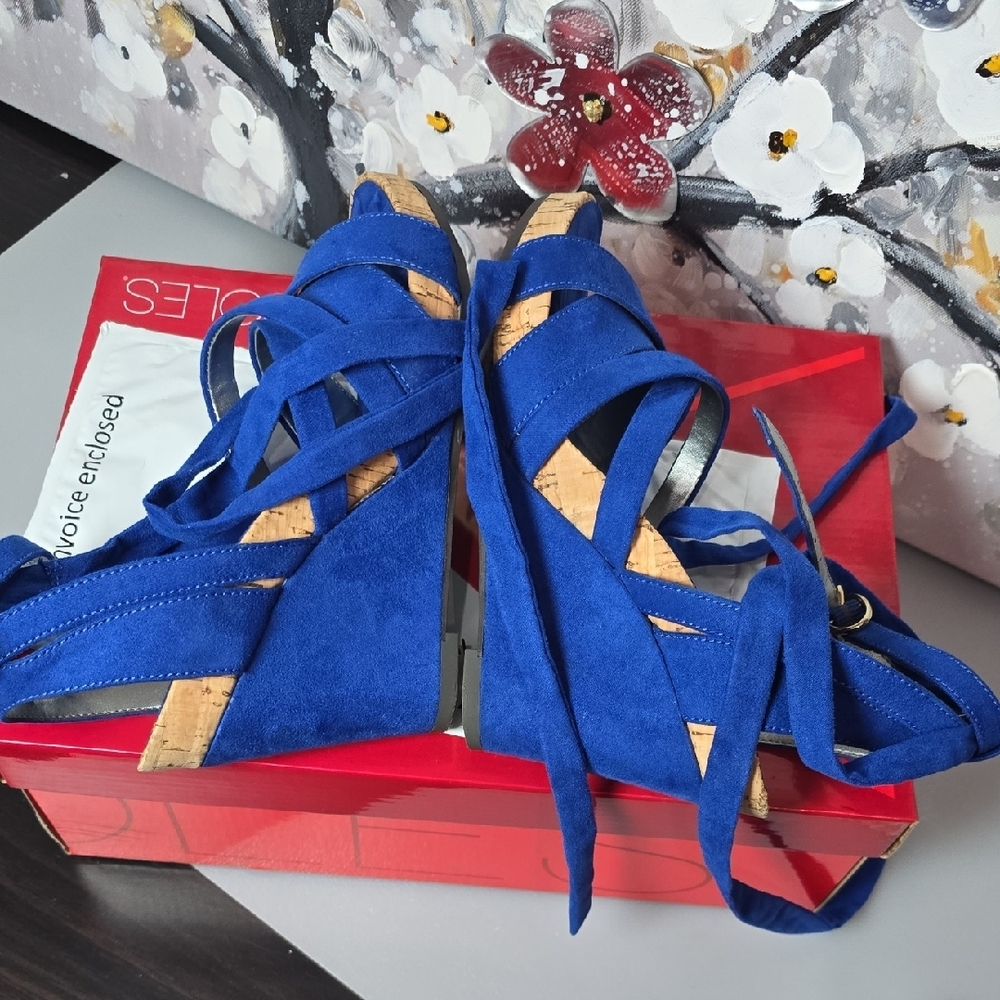 AEROSOLES Women's Royal Blue Wedge Sandals Size 6 - Picture 7 of 7
